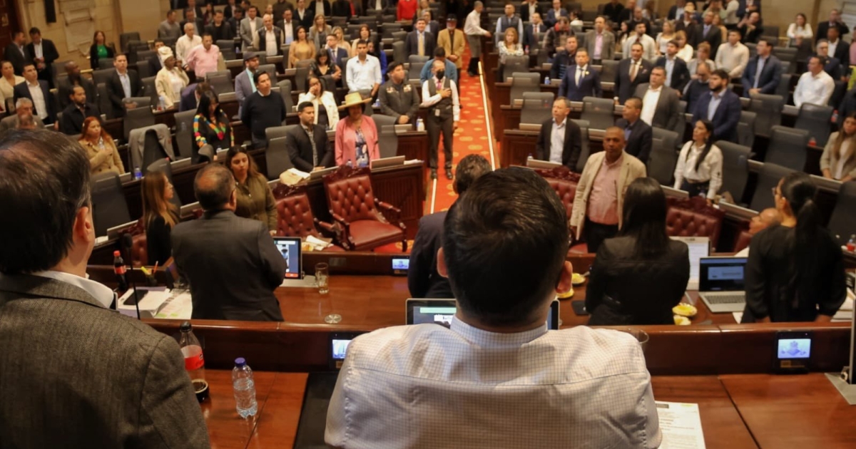 La oposición rechaza la amnistía para los ex líderes de FARC