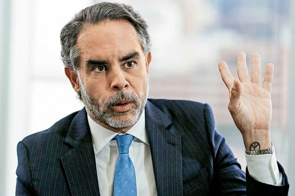 Petro indica el controvertido Armando Benedetti para el nuevo Ministro de Asuntos Internos Colombia