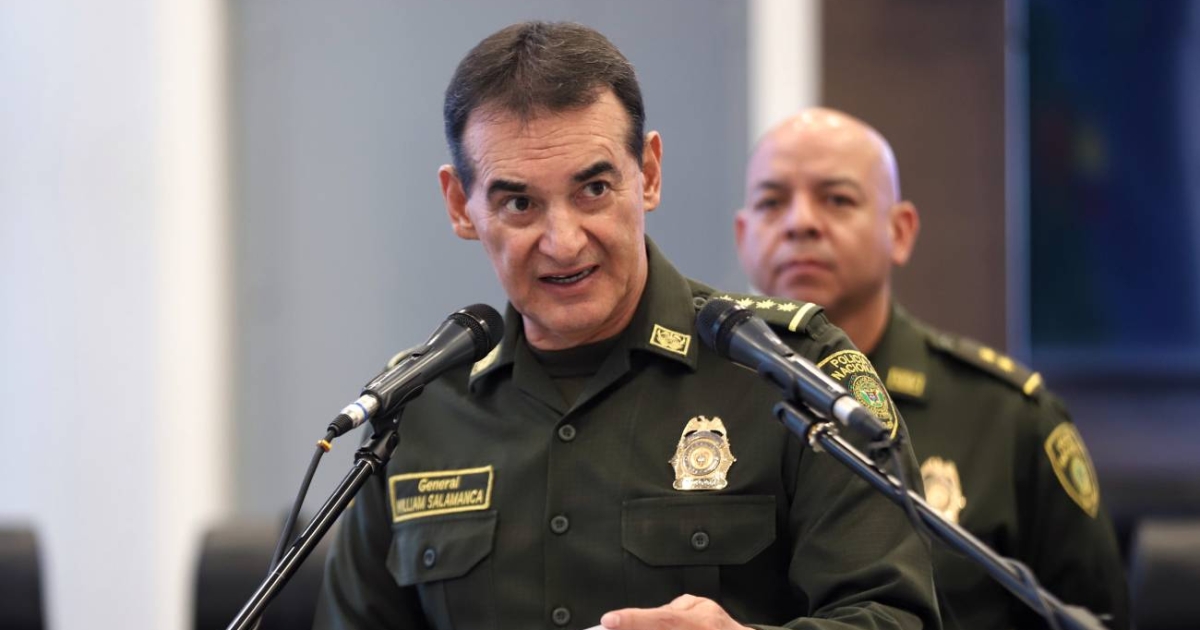 William Salamanca sale de la Dirección de Policía Nacional