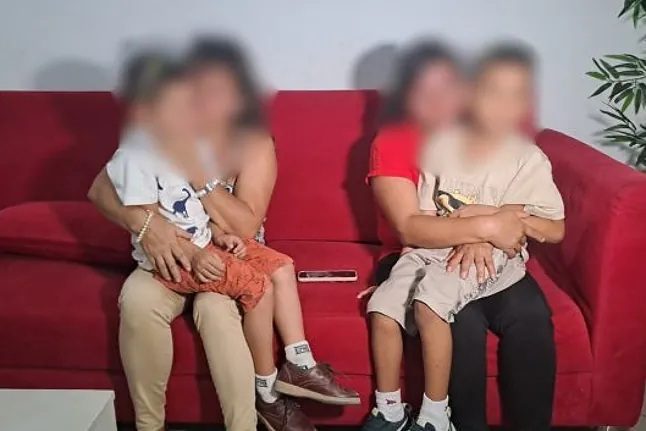 Dos madres intercambian sus seis hijos en Perú después de descubrir que estaban confundidos al nacer