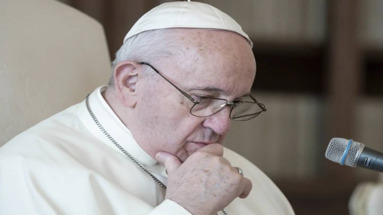 El Papa envía un telegrama de condón después de un incendio en una discoteca en Macedonia del Norte