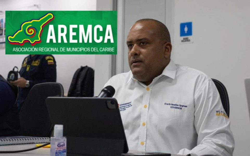 Procuraduría ha emitido cargos contra el ex gobernador Everth Hawkins por presuntas irregularidades en el contrato para mejorar las carreteras, adicional