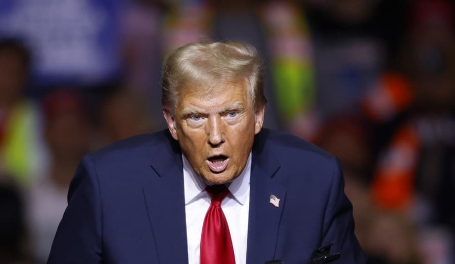 Trump amenaza grandes sanciones contra Rusia por "aplastar" a Ucrania