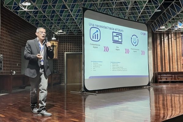 Currion mejora su compromiso con la conexión en Venezuela en los días de telecomunicaciones XIX UCAB