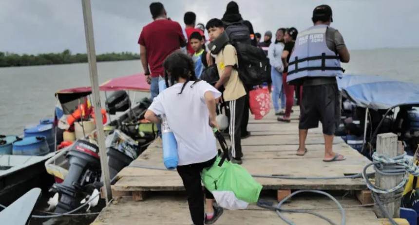 Los migrantes viven "terribles" cruzando el mar al regresar a Venezuela