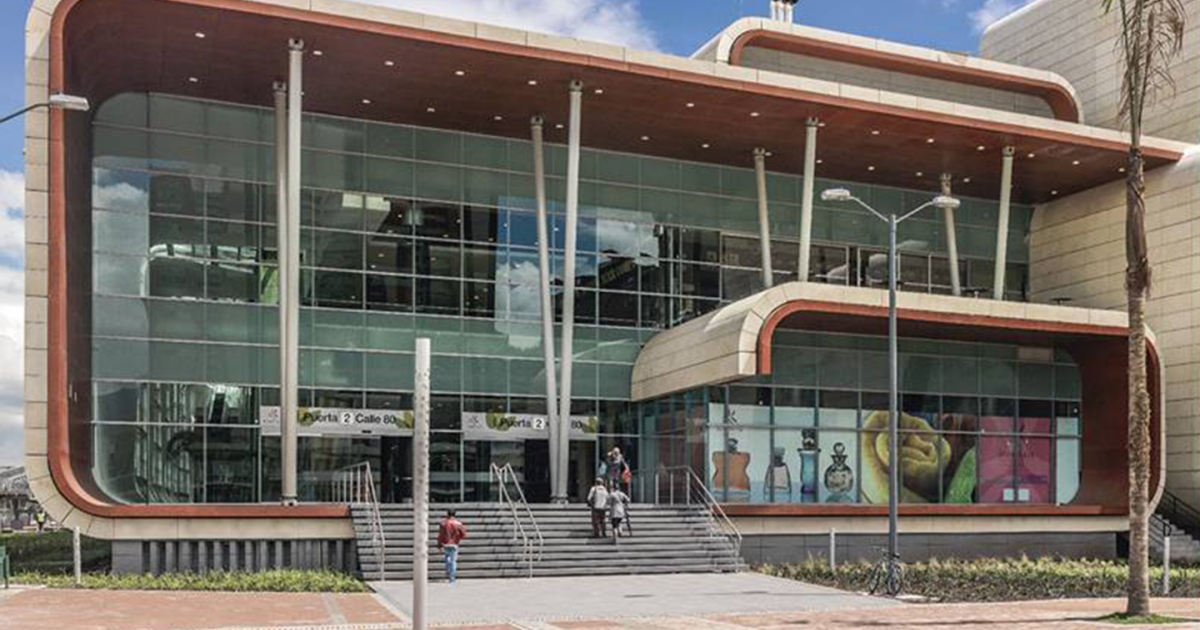 Titan Plaza estrena Meatiennda de 1,000 m² este viernes