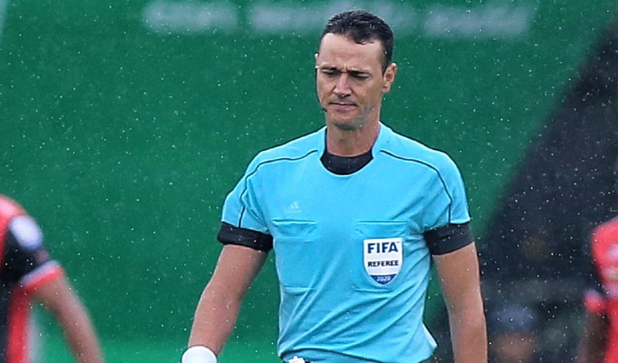 Árbitros y var confirmados por el día 1 jonrón