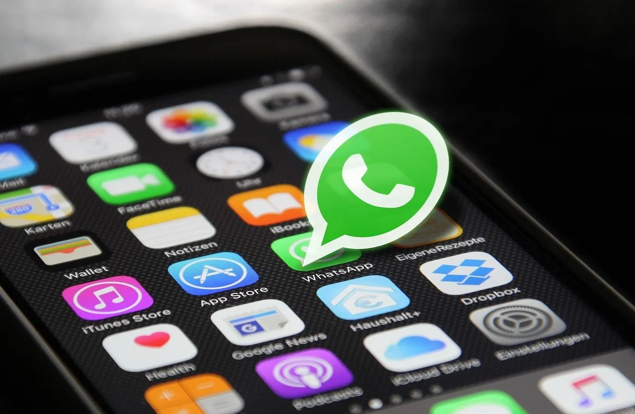 Así es como actúan los nuevos correos de voz en WhatsApp
