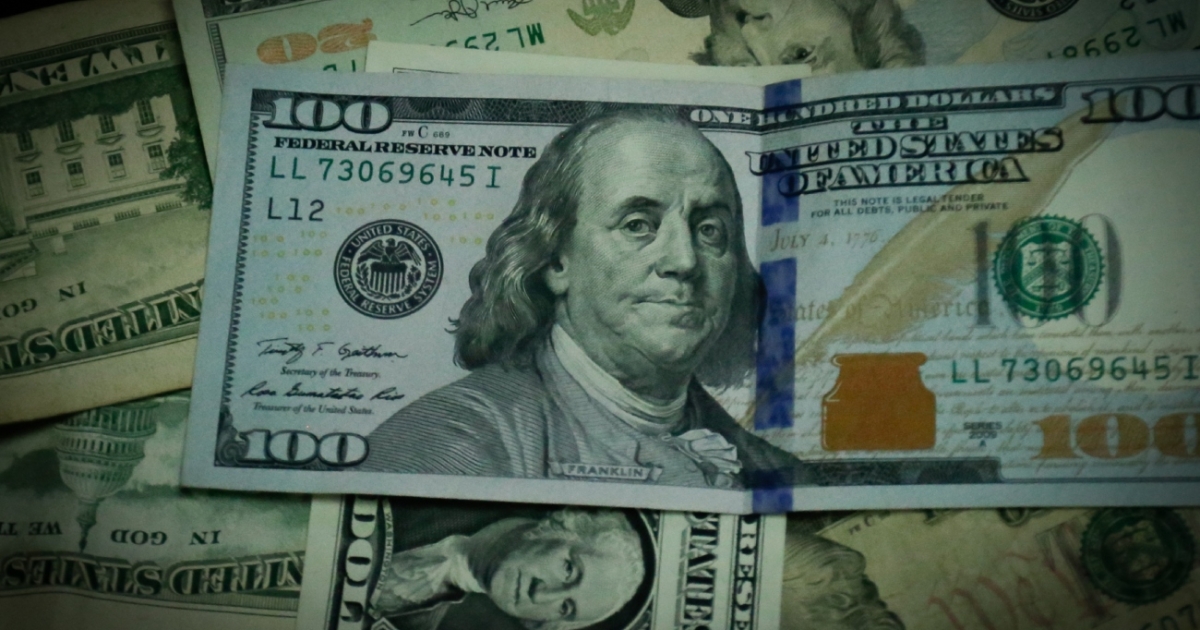 Dollar Falls y los analistas predicen qué nivel permanecerá