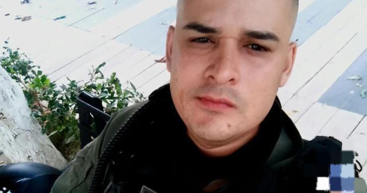 El ataque armado deja a la policía muerta y otro herido