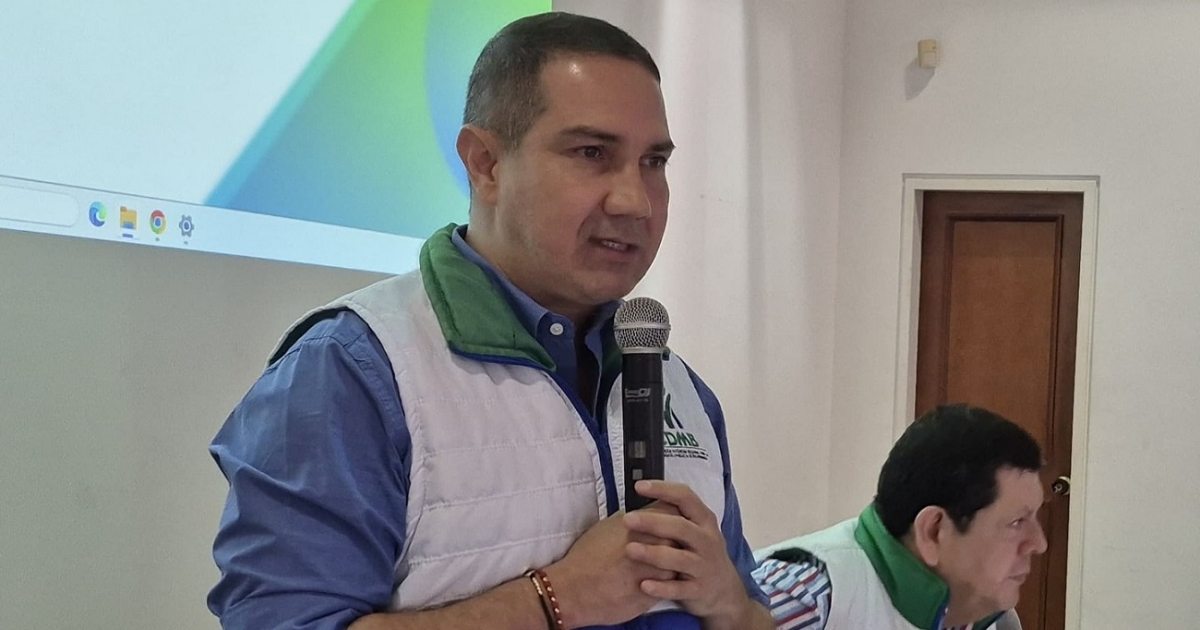 El director de CDMB rechaza las amenazas de las autoridades de protección del medio ambiente