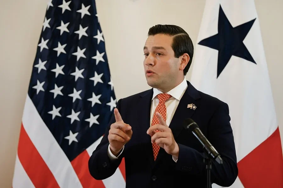 El embajador dice que estuvimos de acuerdo con Panamá para analizar la exención de pagos a los barcos militares