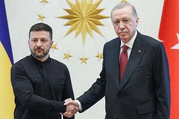 Ucrania y Rusia envían delegaciones a Estambul para dar la oportunidad de negociar