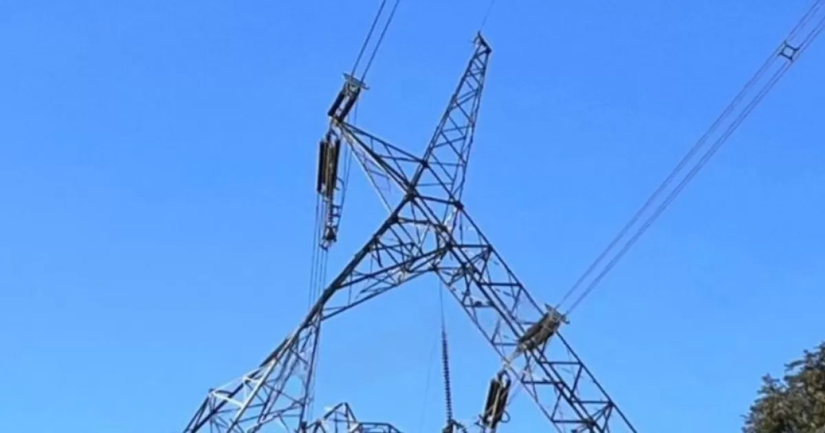 Atacan torres de energía explosivas en antioquia