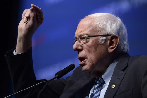 Bernie Sanders representa una resolución para prohibir a Trump en la guerra con Irán