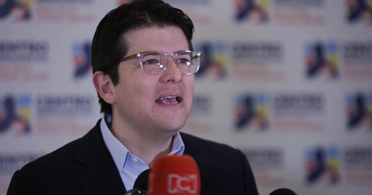 Canción "Fuerza, Miguel" dedicada a Miguel Uribeo