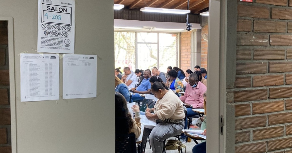 El desempleo en Colombia cayó al 8,8 % en abril de 2025