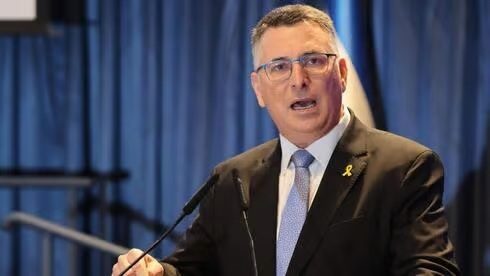 El ministro de Relaciones Exteriores israelí confirma un ataque contra la prisión iraní: "Long Freedom Live, Hell"