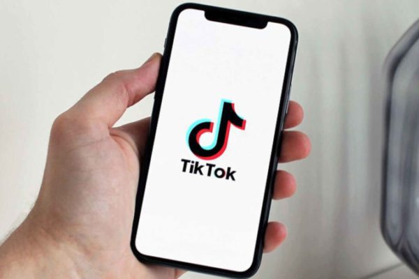 Trump firma una derección para la extensión 90 días de ventas de término Tiktok