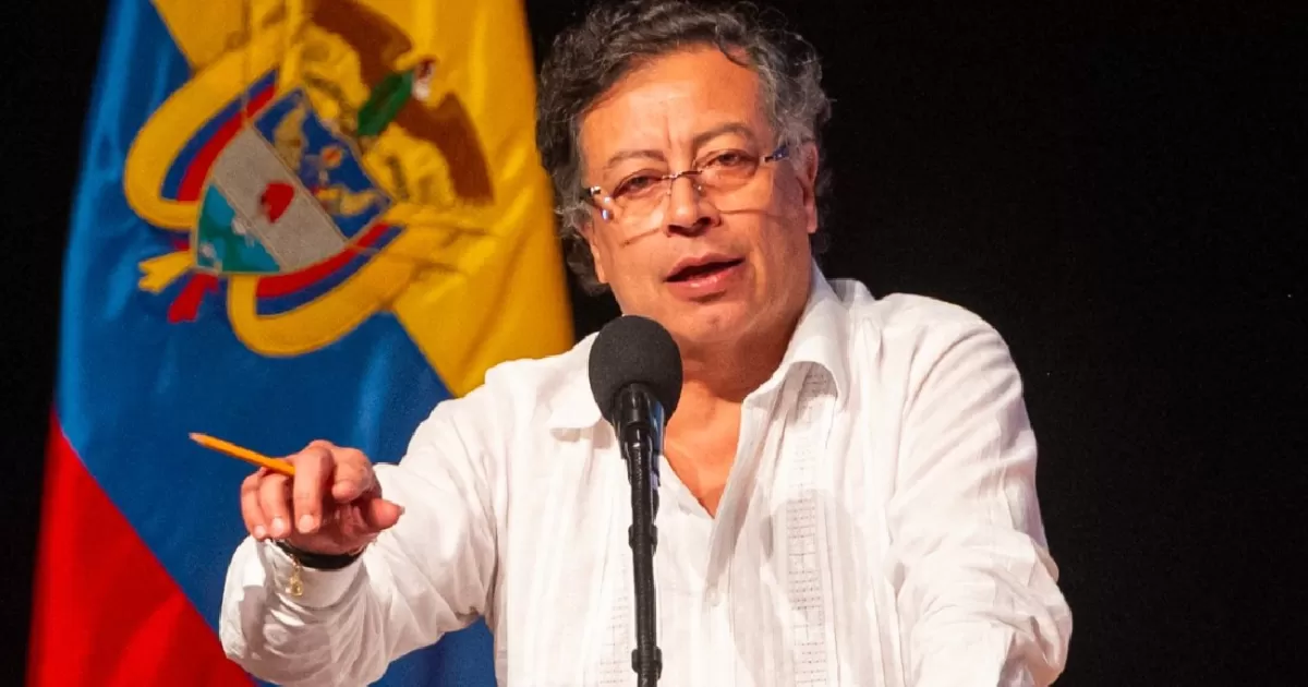 ¿Cuál es el plan de Peter para revivir las telecomunicaciones?