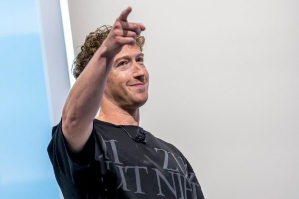 Cerebro que Mark Zuckerberg contrató para formar un meta de "equipo de superinteligencia"