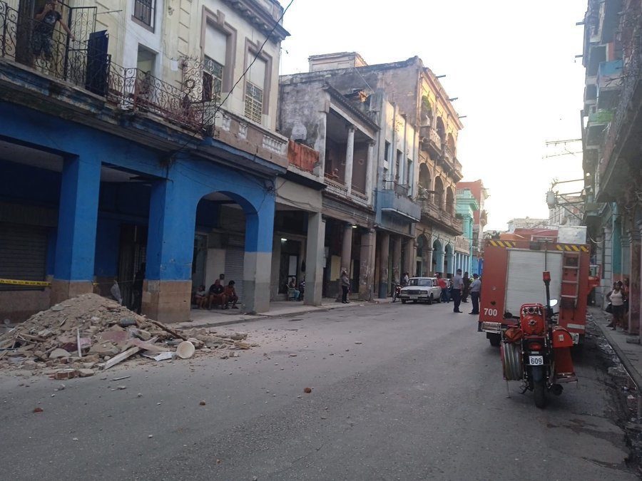 El colapso de dos edificios en La Habana deja a cuatro muertos