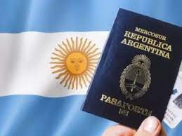 El gobierno de Milei ofrece ciudadanía argentina a cambio de una "inversión relevante"