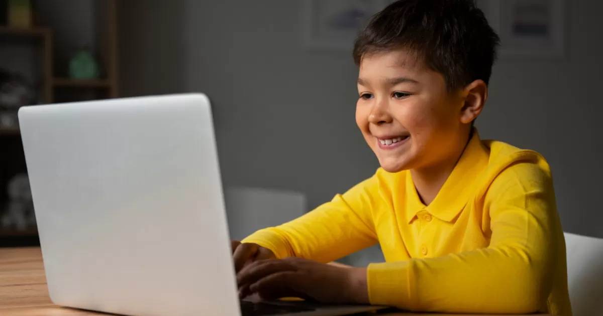 La nueva ley regula un enfoque digital para menores