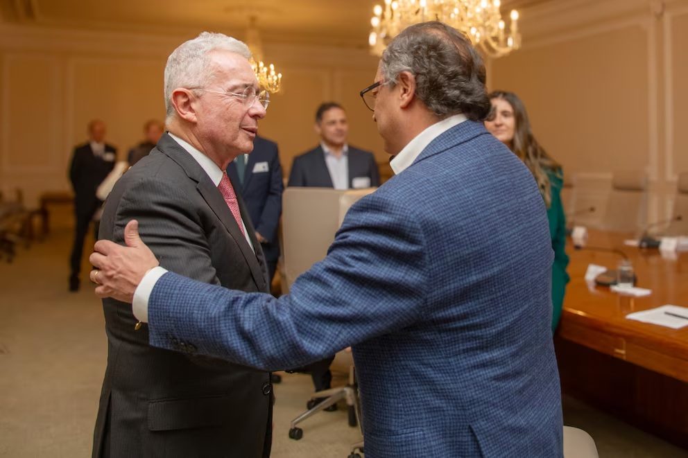 Petro responde a Urimes y propone un "pacto de verdad"