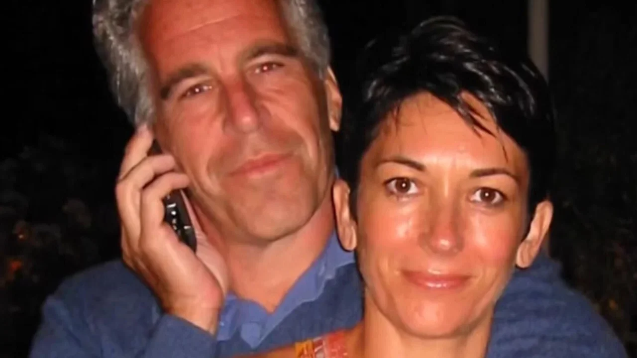 Cambian a Epstein, Ghislaine Maxwell, a una prisión de seguridad mínima en Texas