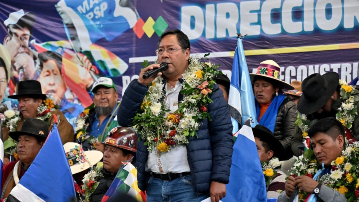 El más popular llega a las elecciones en la Bolivia debilitada y amenaza la desaparición.