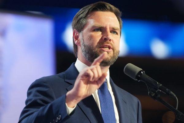 Vance dice que ahora no excluyen las sanciones a Rusia para lograr la paz en Ucrania