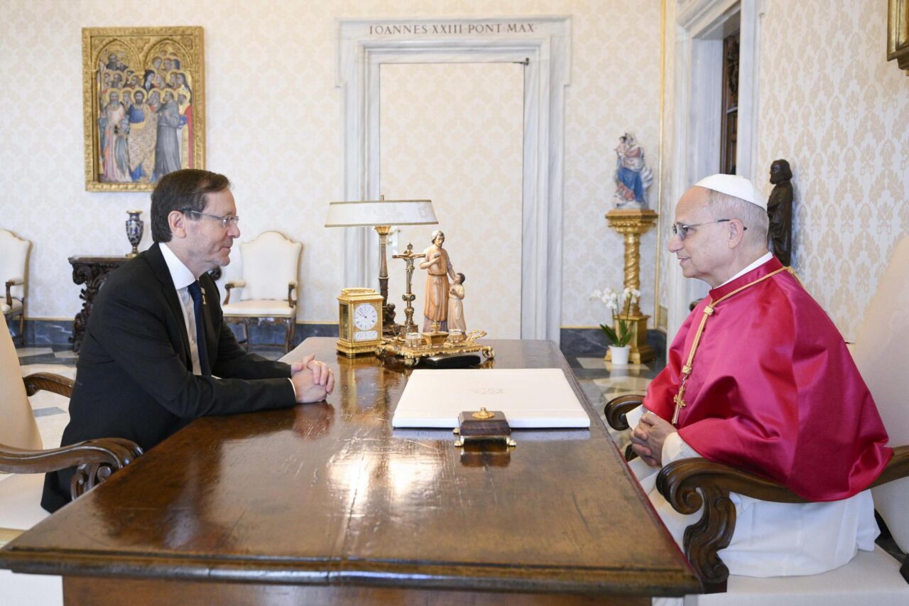 El Papa Leo XIV recibió al presidente de Israel en el Vaticano