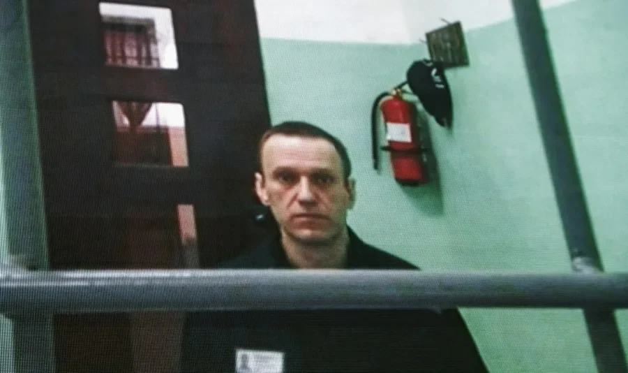 El análisis clínico muestra que el oponente ruso es un venenoso azul marino en la prisión, según su viuda