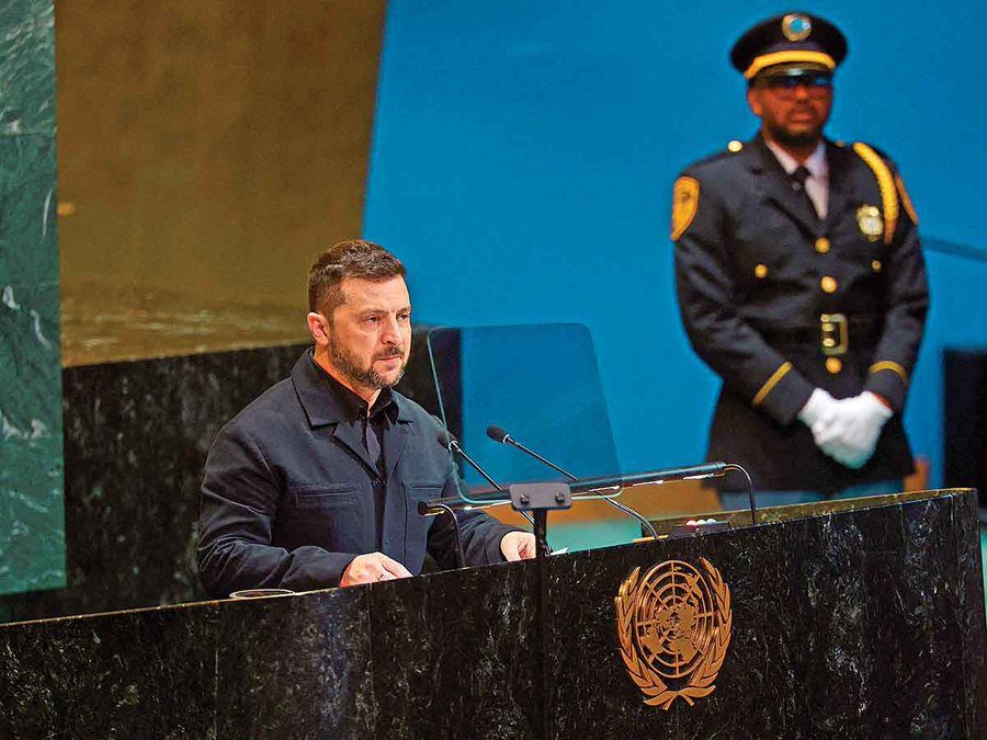 Green afirma estar listo para dejar la energía cuando termina el conflicto armado