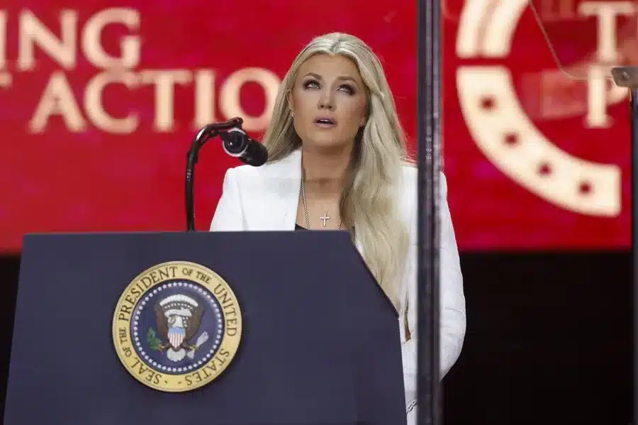 La viuda Charlie Kirk dice que perdona al asesino de su esposo