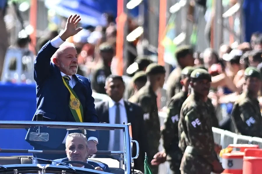 Pipe lidera un desfile por la independencia de Brasil marcada por la defensa de la soberanía