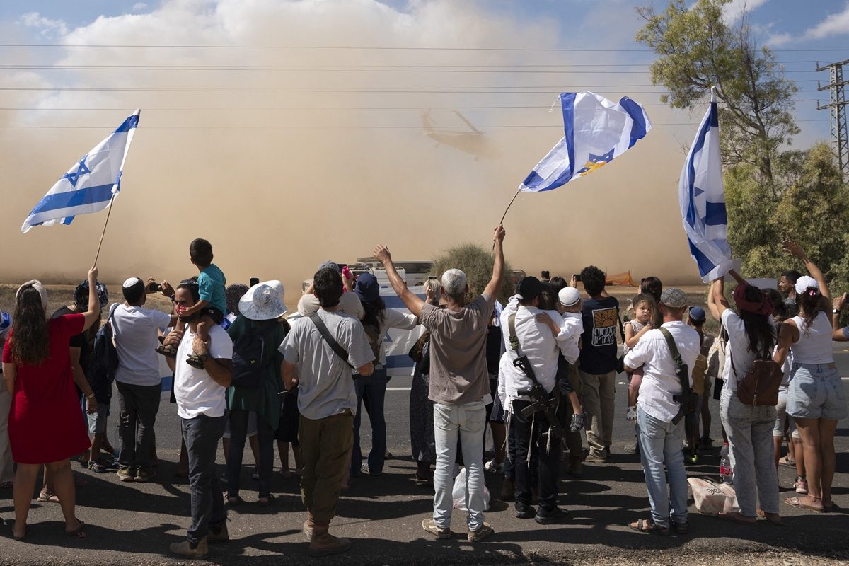 Alegría y dolor en Israel con la liberación de rehenes