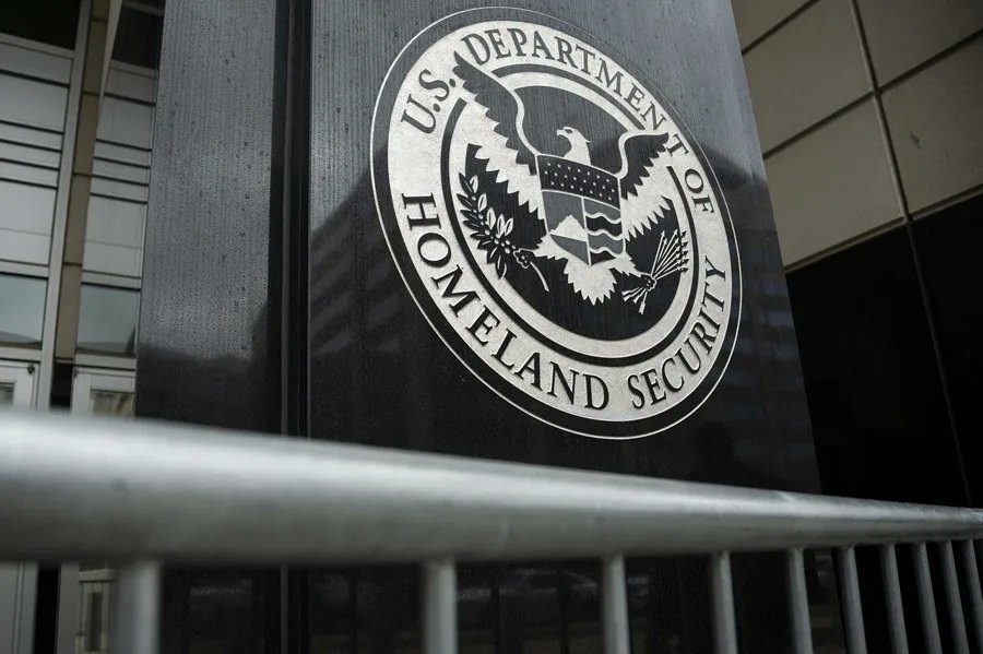 Estados Unidos cobrará 1.000 dólares a los nuevos beneficiarios de "libertad humanitaria"