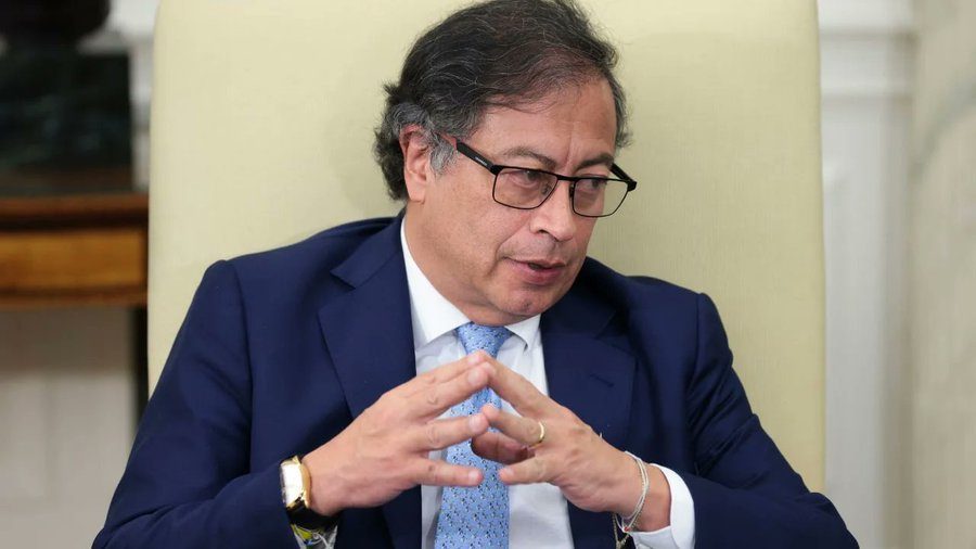 "No tengo dólares en Estados Unidos, ni cuenta que congelar"