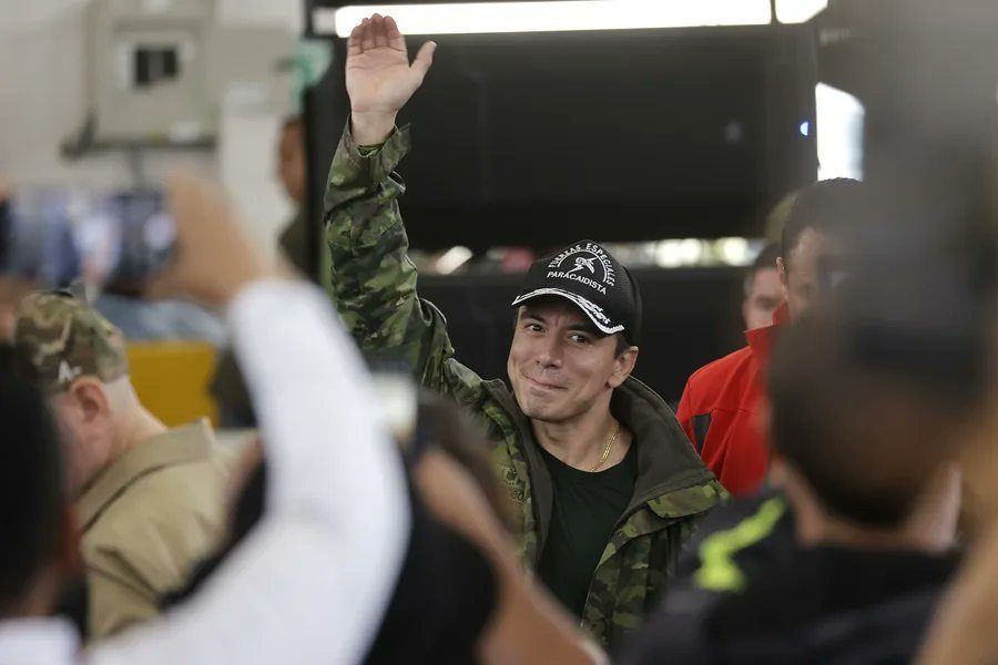 Presidente Ecuadora afirma que no dialogarán con quienes quieren destruir la democracia