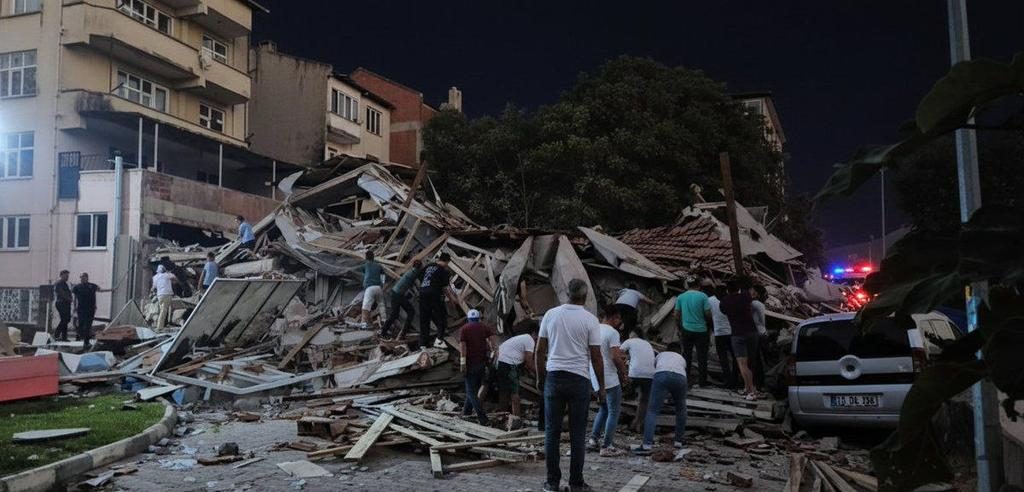 Un fuerte terremoto de magnitud 6,1 sacudió Turquía este #27 de octubre