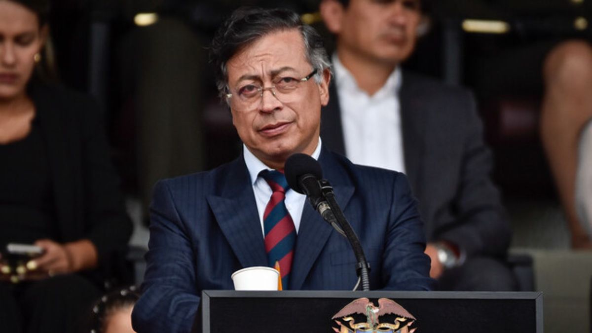 ¿Cuáles serían las implicaciones financieras para el presidente Peter después de ser incluido en la lista de Clinton?
