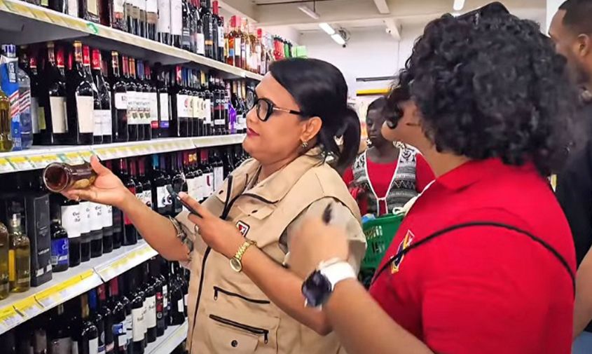 Gobernación refuerza controles para frenar el contrabando en San Andrés