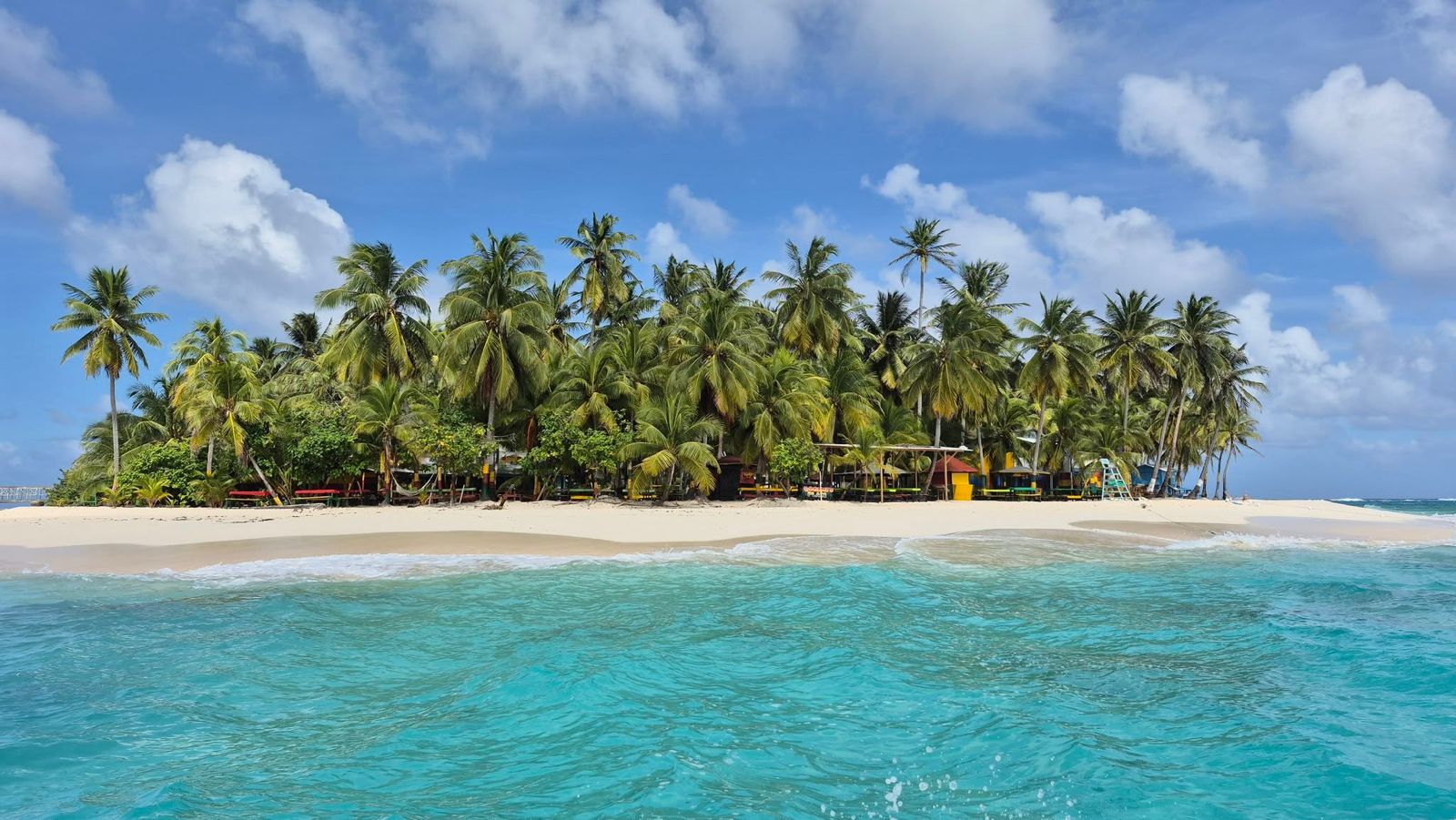 Johnny Cay renueva su estandarte Blue Flag por séptimo año