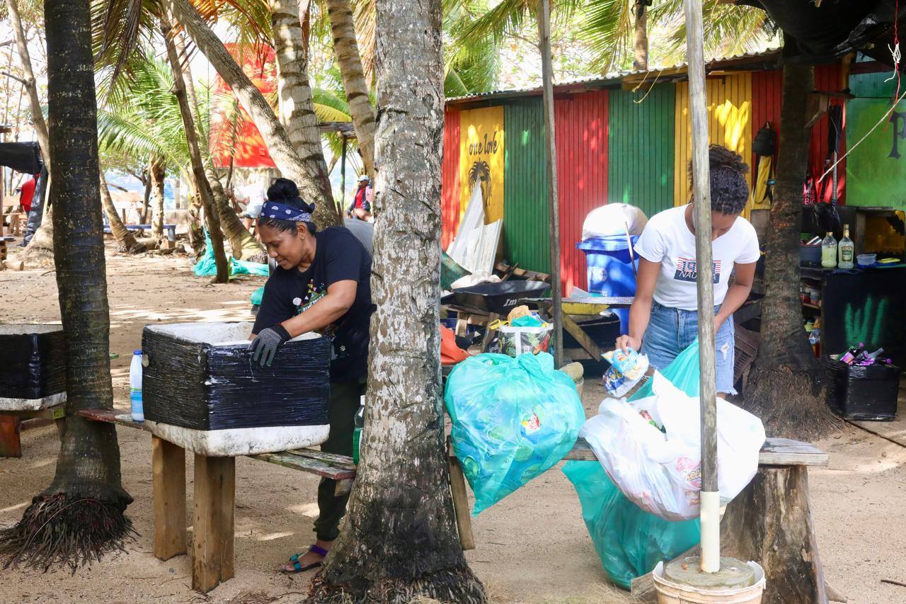 Recolectan más de 35 kilogramos de residuos durante jornada de limpieza en cayos del Archipiélago.