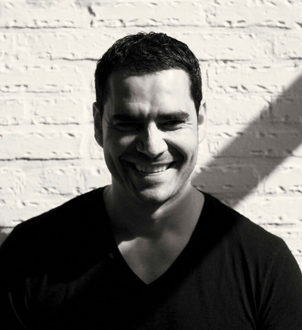 Reporte sobre las Celebridades, Políticos y Empresarios Fotografiados por Mauricio Vélez