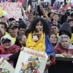 Clamor Desesperado: El Pueblo Exige una Colombia Libre y Unida Ante el Abismo